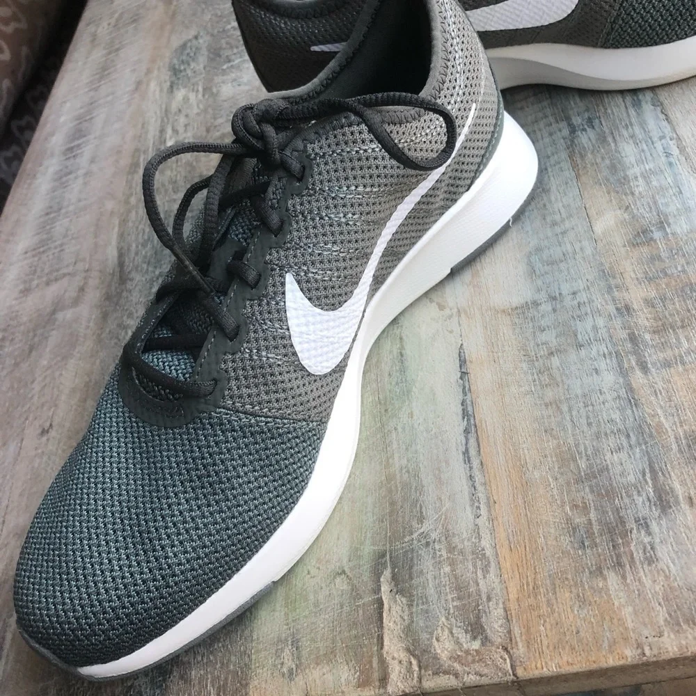 Nike Youth Women's Dualtone Racer Greenish Gray Sneaker Shoes